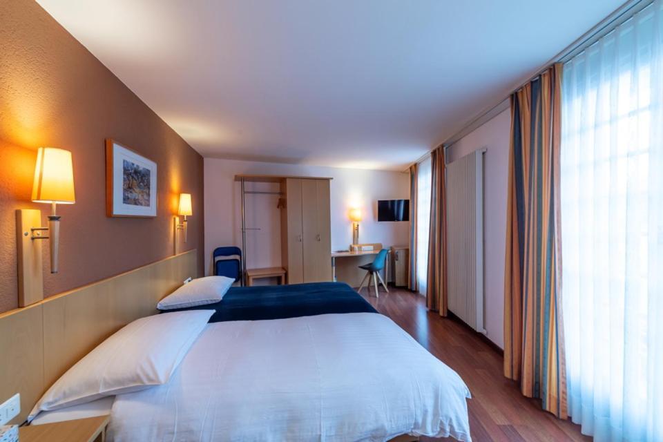 Les Negociants Hotel Vevey Exterior photo