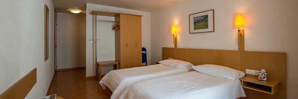 Les Negociants Hotel Vevey Exterior photo